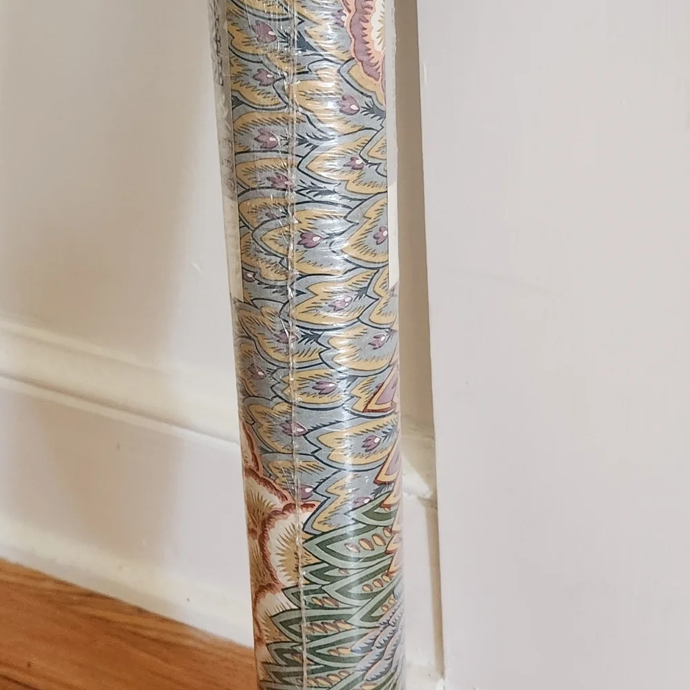 Vintage Wallpaper by Imperial Wallcoverings